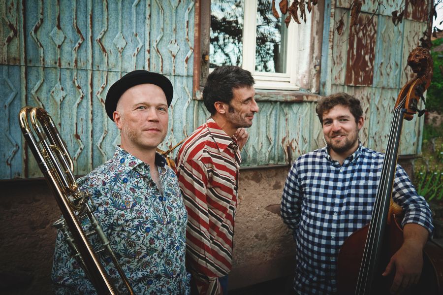 TromBaBa Trio par Simon Woolf p 2.jpg